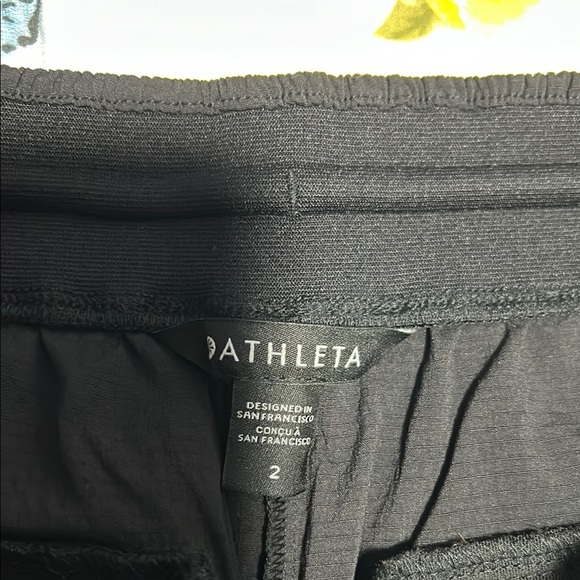 Athleta Trekkie Straight Crop Drawstring Pocket Pant - Picture 7 of 8